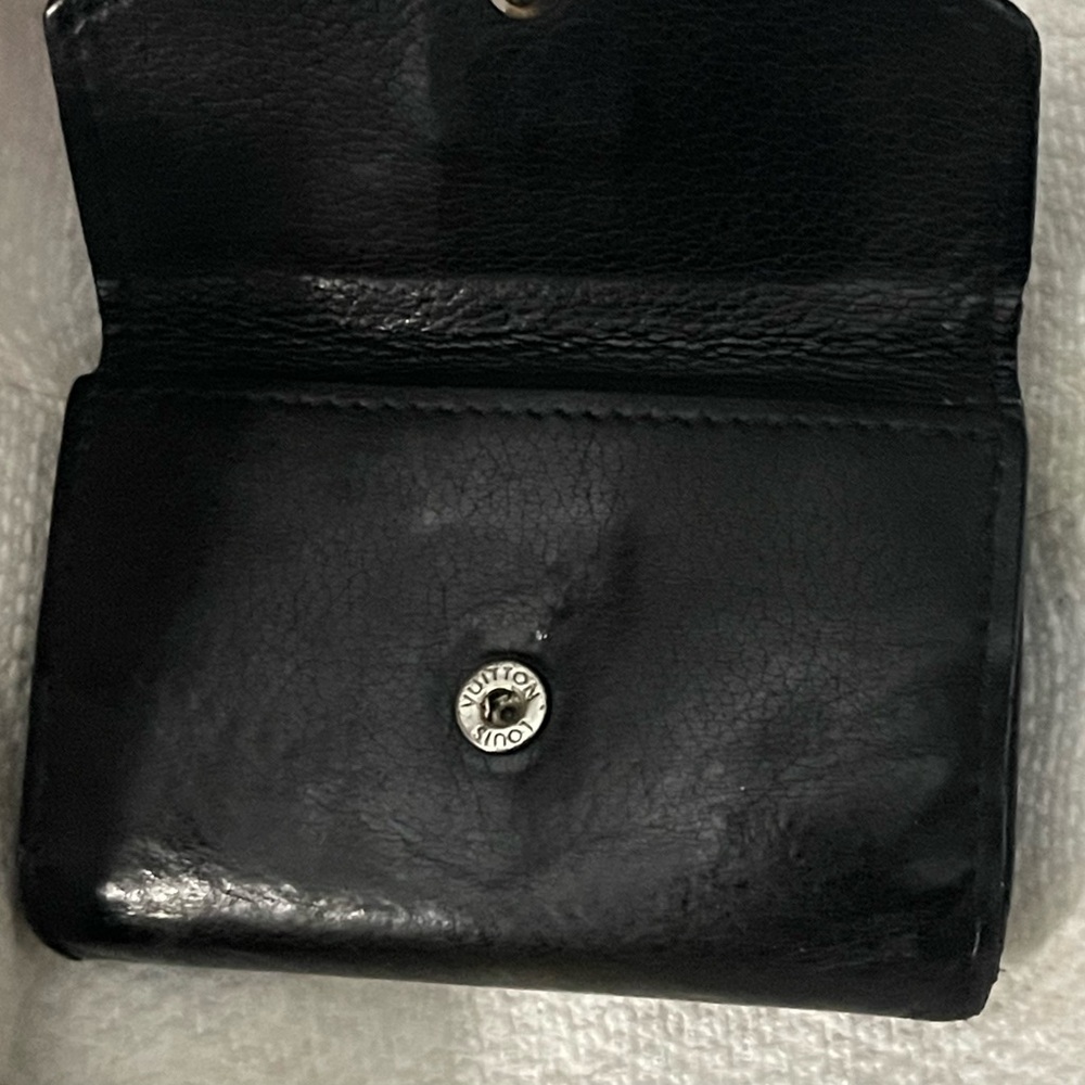 Louis Vuitton Black Wallet with Gold Logo - Picture 4 of 16